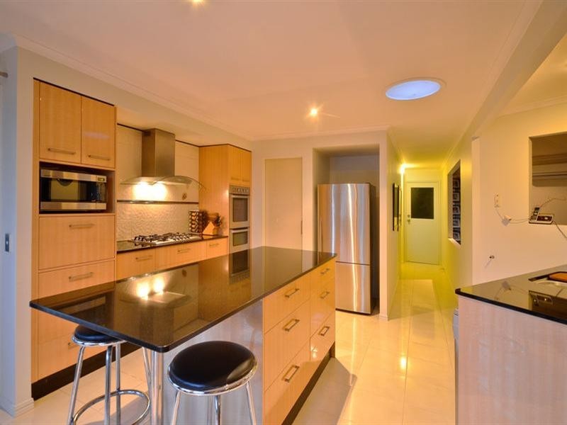 152 Simpsons Road, Currumbin Waters QLD 4223