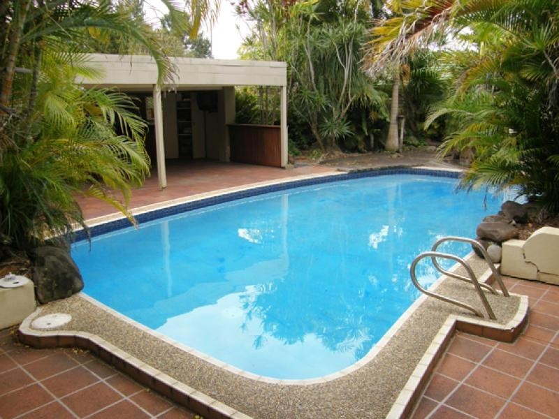 38 Spindle Street, Palm Beach QLD 4221