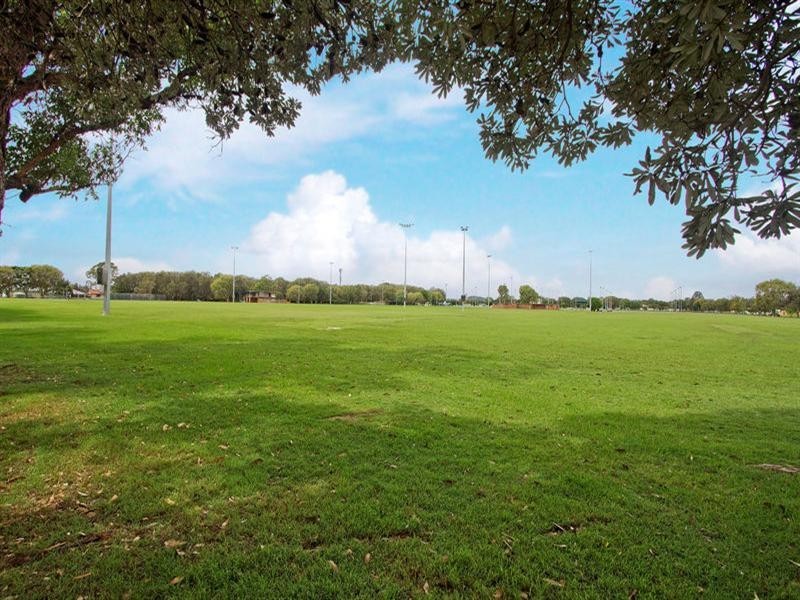 72 Melaleuca Drive, Palm Beach QLD 4221