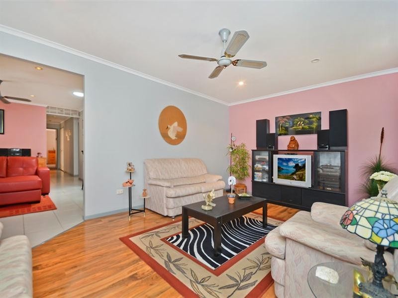 68 Ironbark Street, Elanora QLD 4221