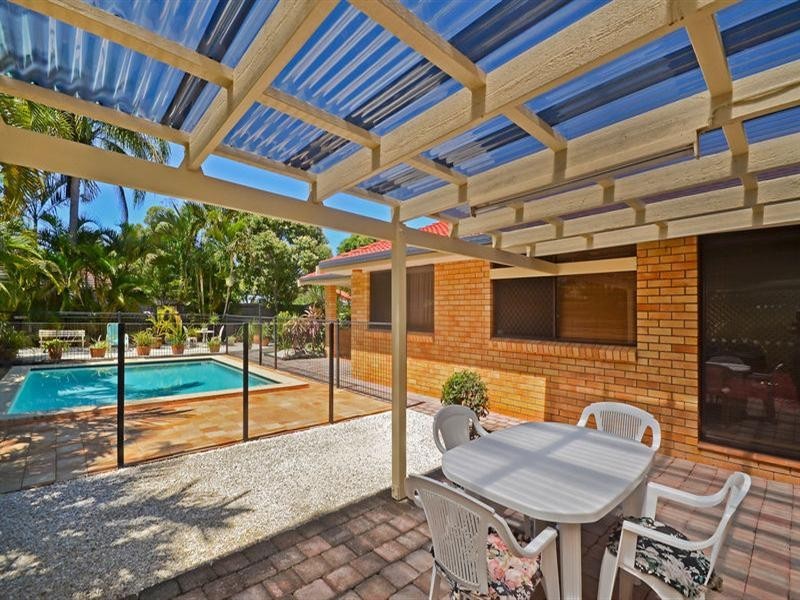 68 Ironbark Street, Elanora QLD 4221