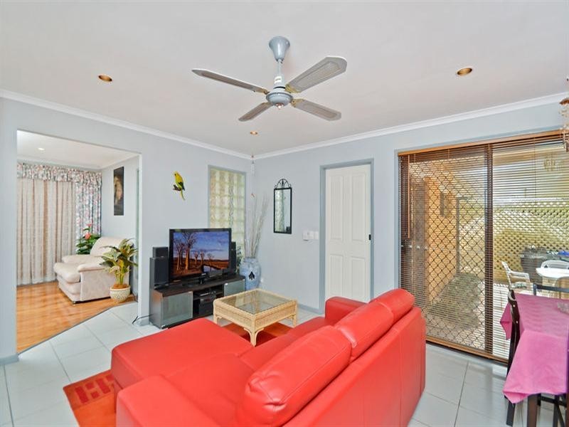 68 Ironbark Street, Elanora QLD 4221