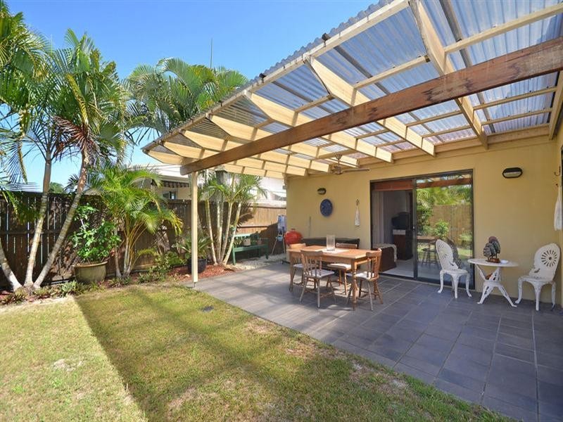 66 TwentyFifth Avenue, Palm Beach QLD 4221