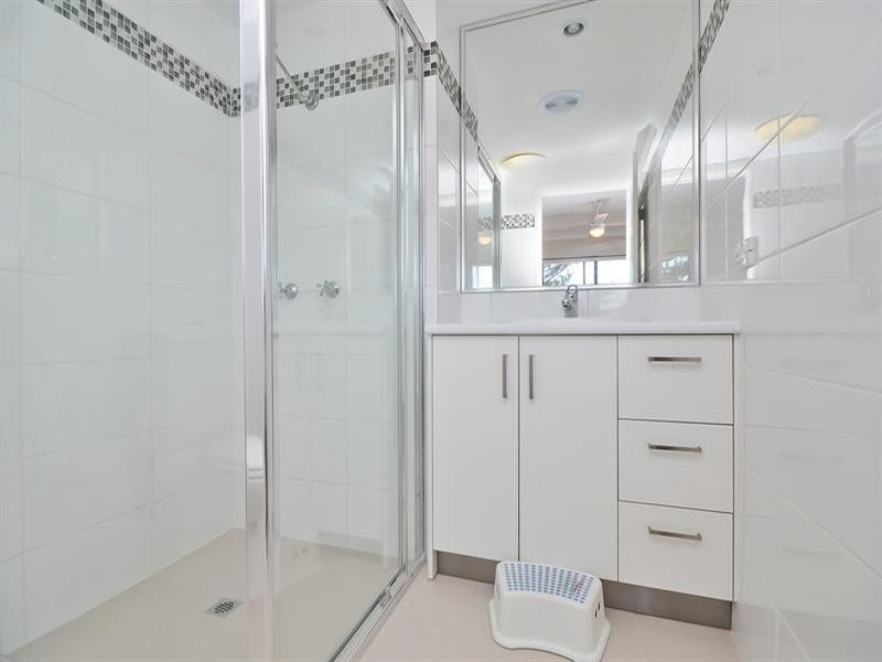 11/1066 Gold Coast Highway, Palm Beach QLD 4221