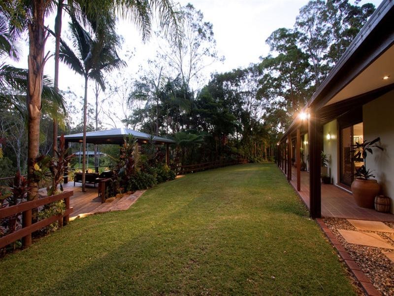 6 Tyalla Court, Tallebudgera QLD 4228