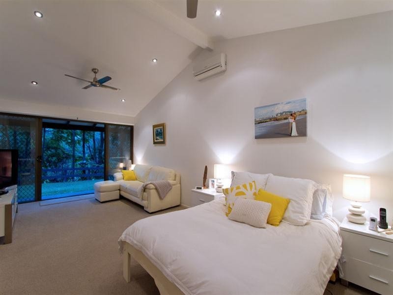 6 Tyalla Court, Tallebudgera QLD 4228