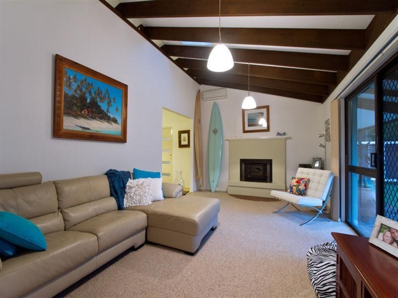 6 Tyalla Court, Tallebudgera QLD 4228