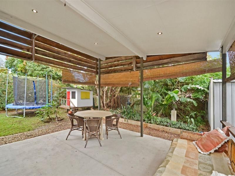 45 Twelfth Avenue, Palm Beach QLD 4221