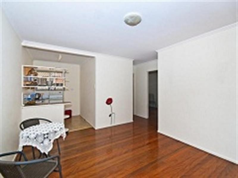 2/11 Lord Street, Kirra QLD 4225