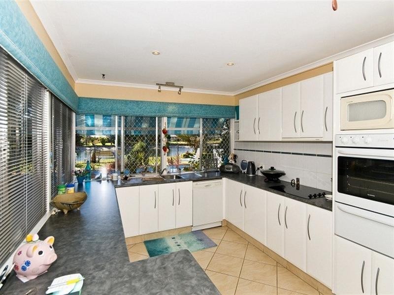 46 Mallawa Drive, Palm Beach QLD 4221