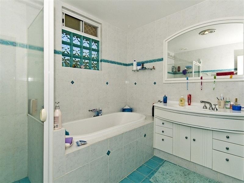 46 Mallawa Drive, Palm Beach QLD 4221