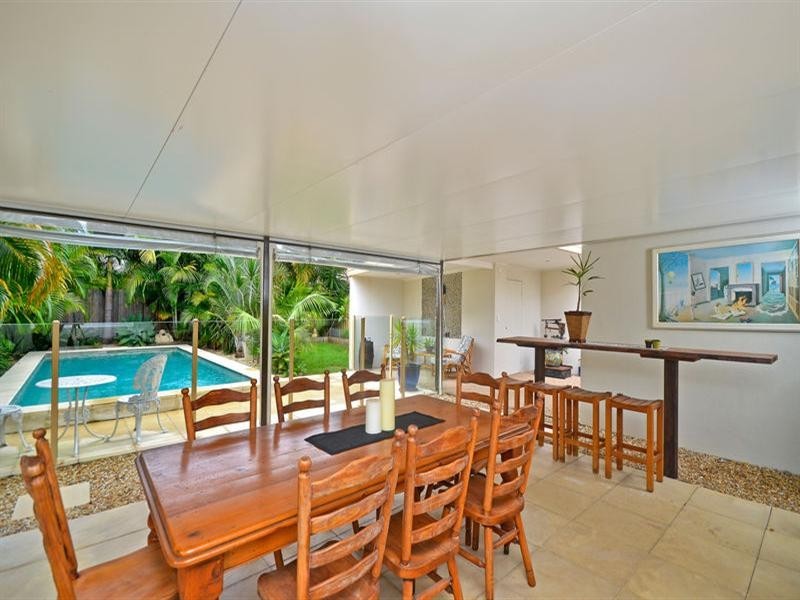 43 Laguna Avenue, Palm Beach QLD 4221