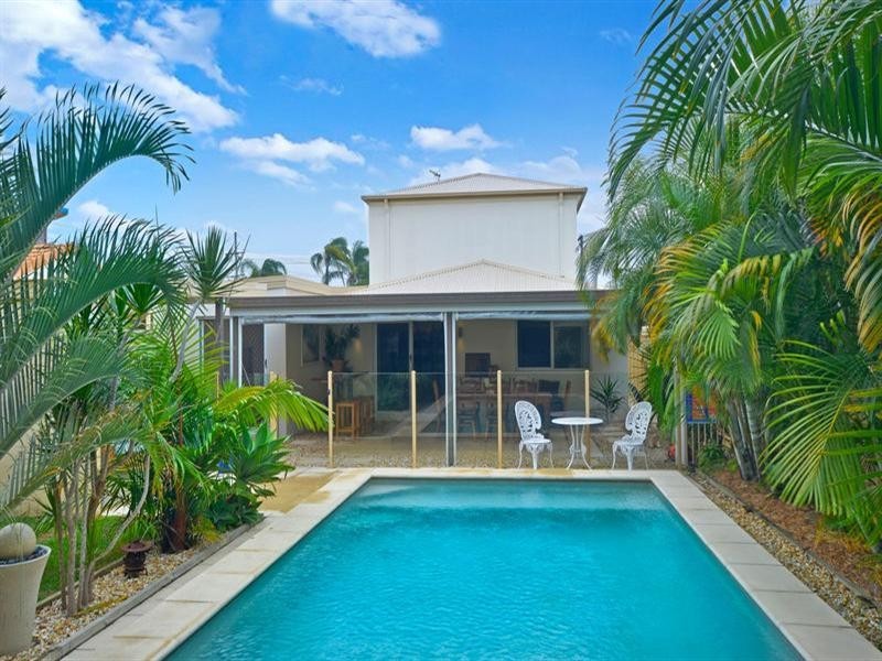 43 Laguna Avenue, Palm Beach QLD 4221