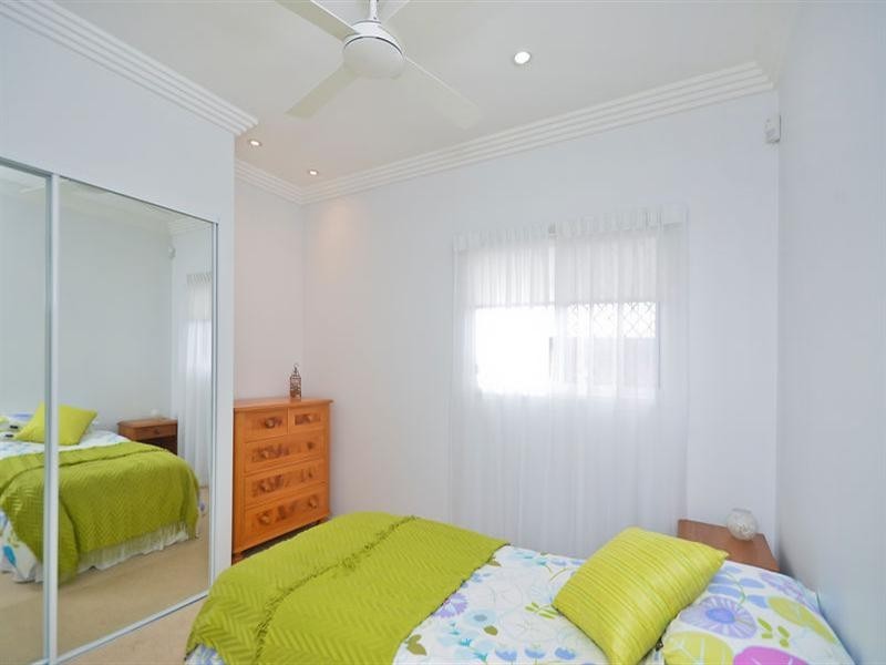 43 Laguna Avenue, Palm Beach QLD 4221