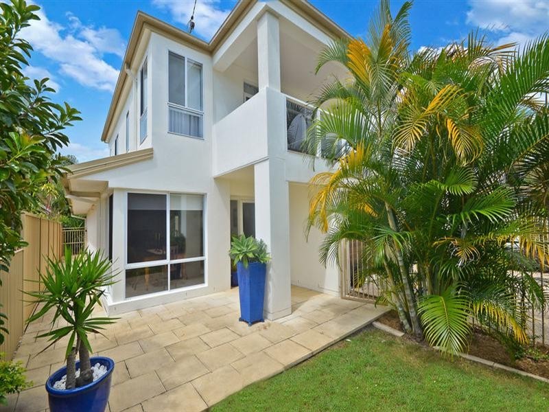 43 Laguna Avenue, Palm Beach QLD 4221