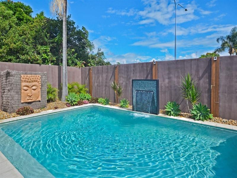 46 Spindle Street, Palm Beach QLD 4221