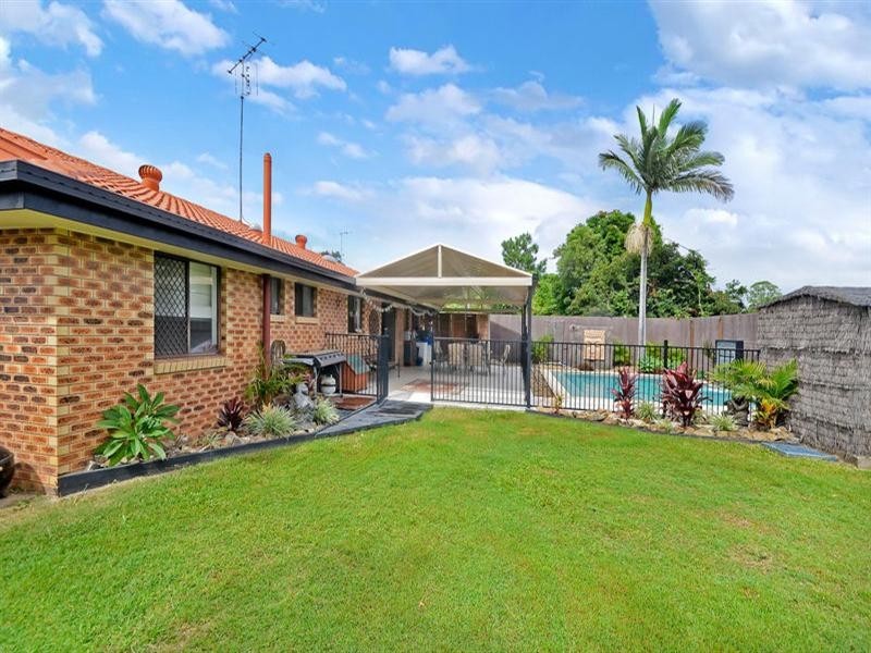 46 Spindle Street, Palm Beach QLD 4221