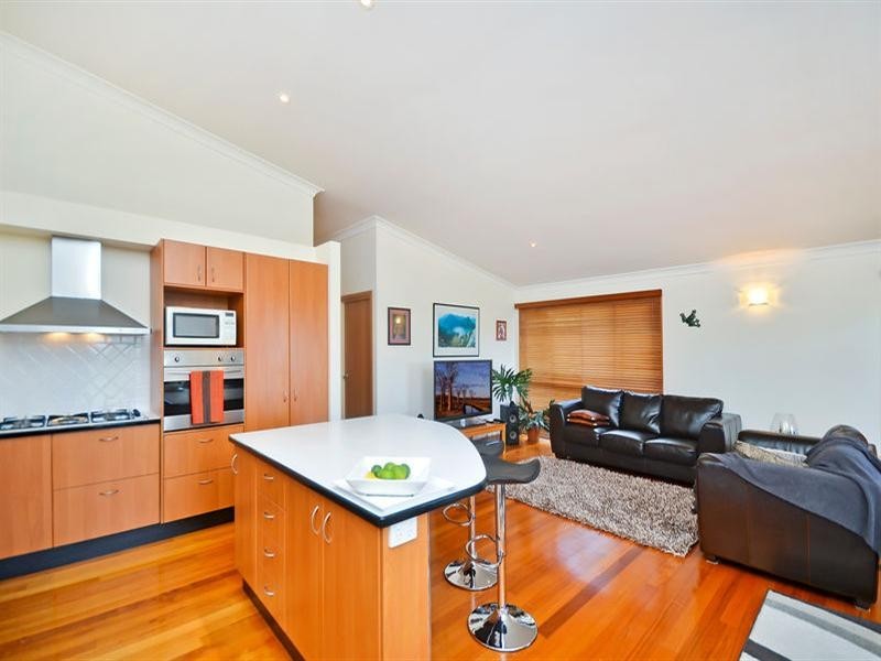 8 Casey Close, Currumbin Waters QLD 4223