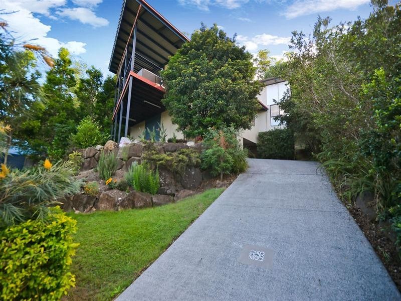 8 Casey Close, Currumbin Waters QLD 4223