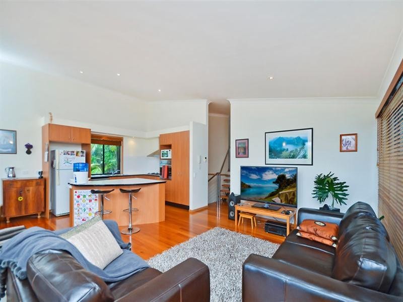 8 Casey Close, Currumbin Waters QLD 4223