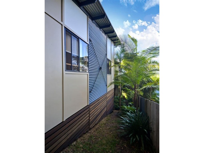8 Casey Close, Currumbin Waters QLD 4223
