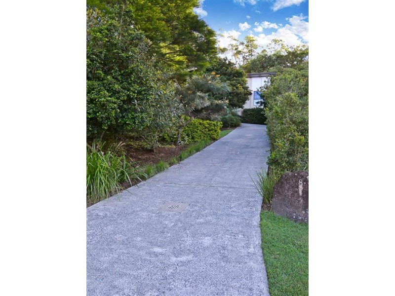 8 Casey Close, Currumbin Waters QLD 4223