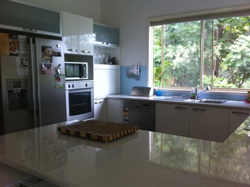 6 Wiluna Court, Elanora QLD 4221