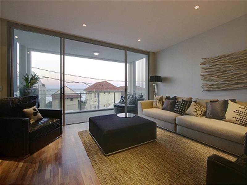 3/160 Jefferson Lane, Palm Beach QLD 4221