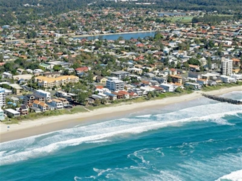 3/160 Jefferson Lane, Palm Beach QLD 4221