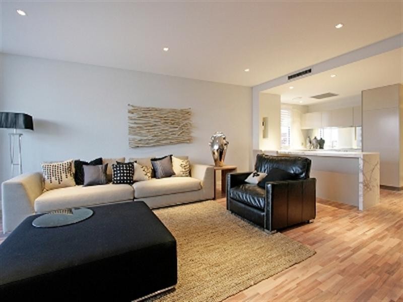 3/160 Jefferson Lane, Palm Beach QLD 4221