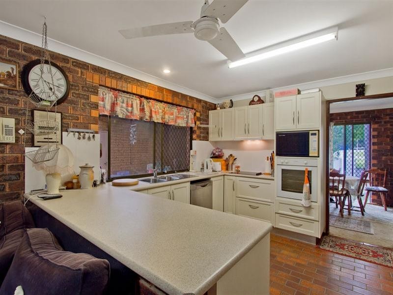 52 KP McGrath Drive, Elanora QLD 4221