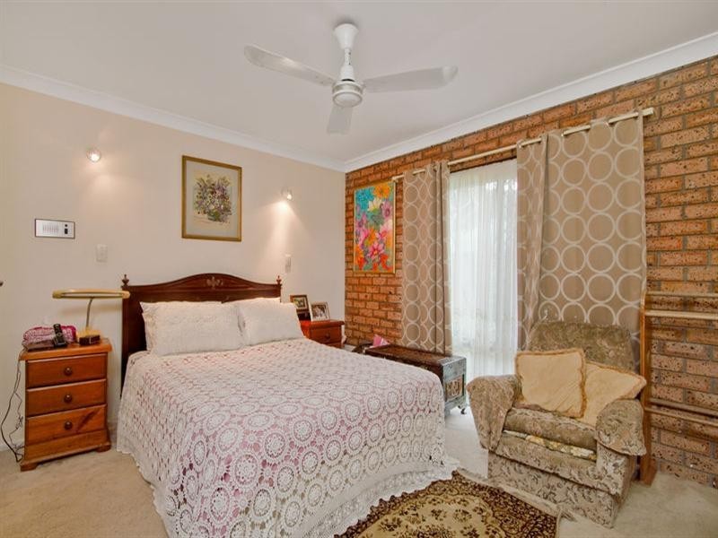 52 KP McGrath Drive, Elanora QLD 4221