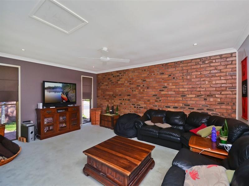 14 Kentia Court, Elanora QLD 4221