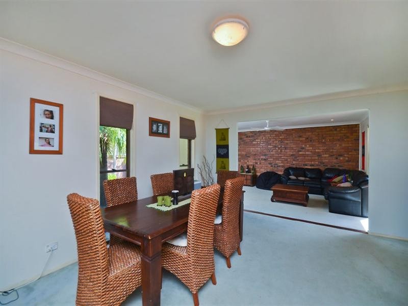 14 Kentia Court, Elanora QLD 4221