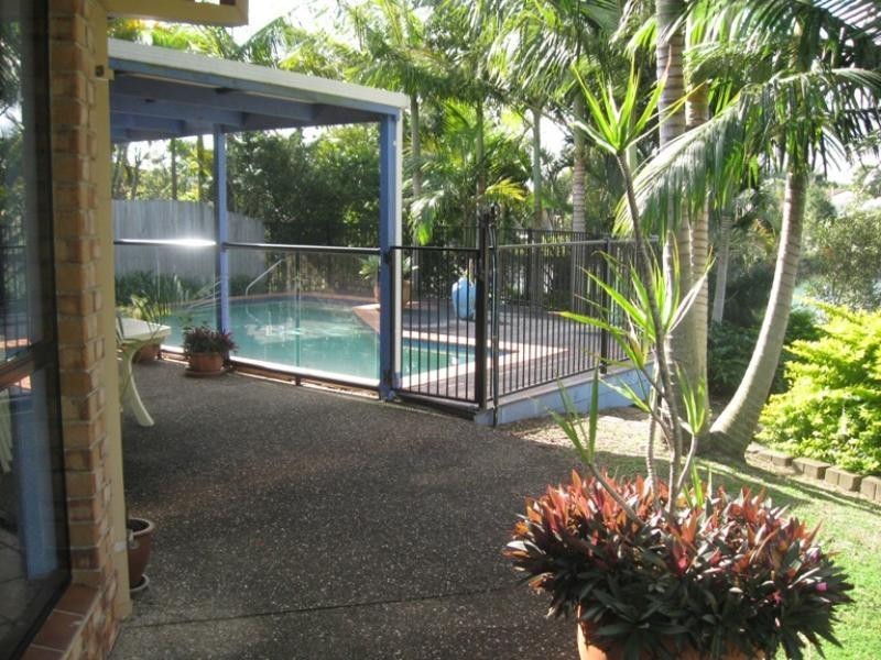 17 Chauvel Court, Currumbin Waters QLD 4223