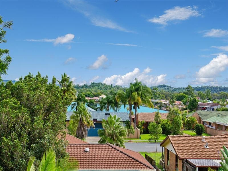 34 Currant Street, Elanora QLD 4221