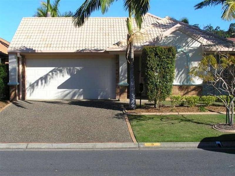 5 Waterdown Drive, Elanora QLD 4221