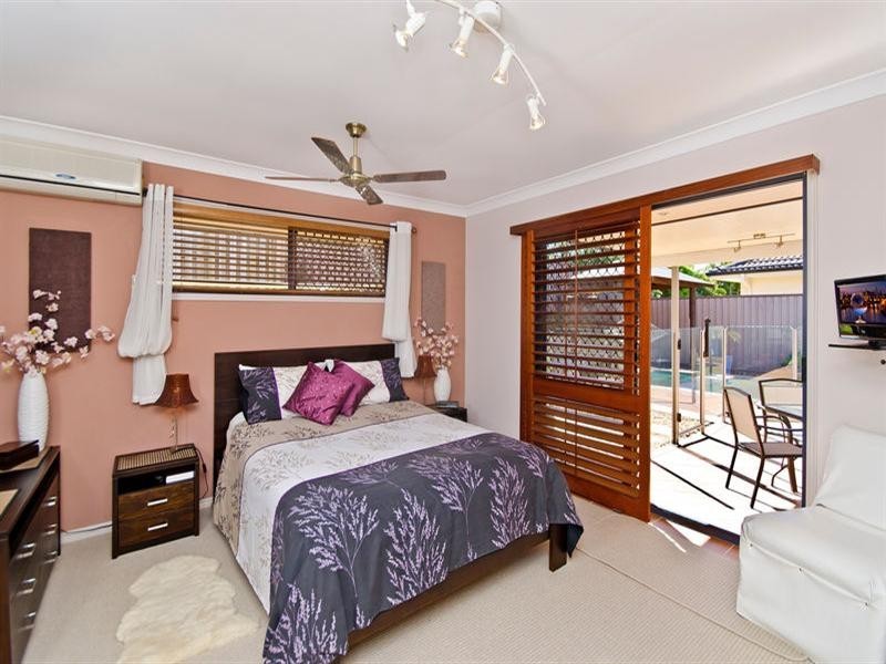 21 Baekea Drive, Elanora QLD 4221