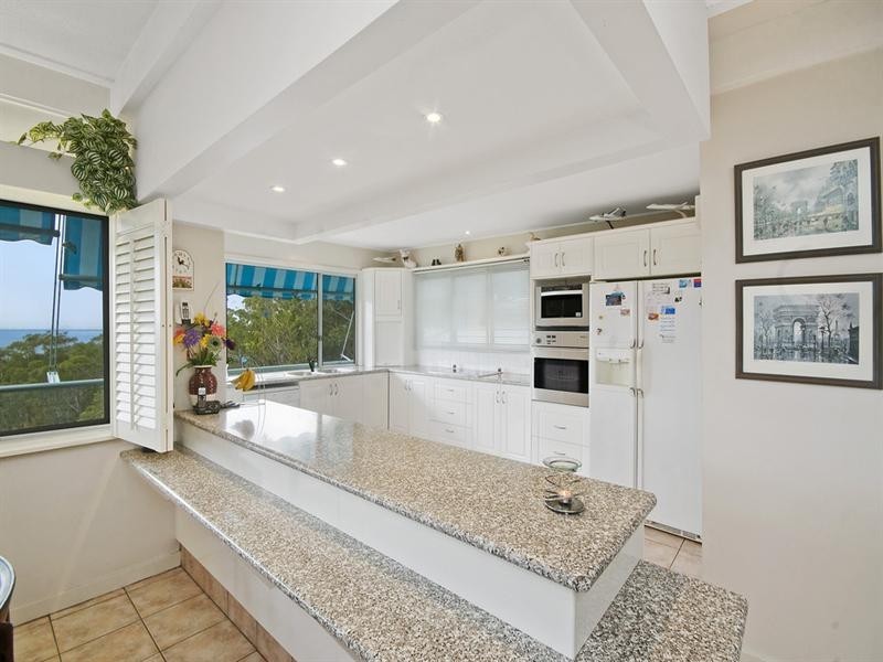 9 Lansell Avenue, Currumbin QLD 4223