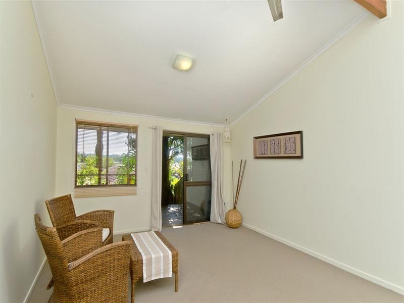 2/3 Daisy Street, Elanora QLD 4221