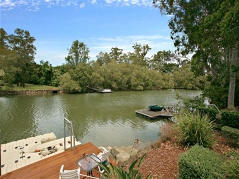 38 Whitsunday Drive, Currumbin Waters QLD 4223