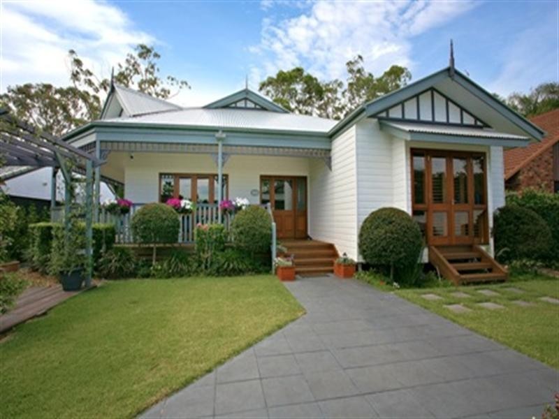 38 Whitsunday Drive, Currumbin Waters QLD 4223