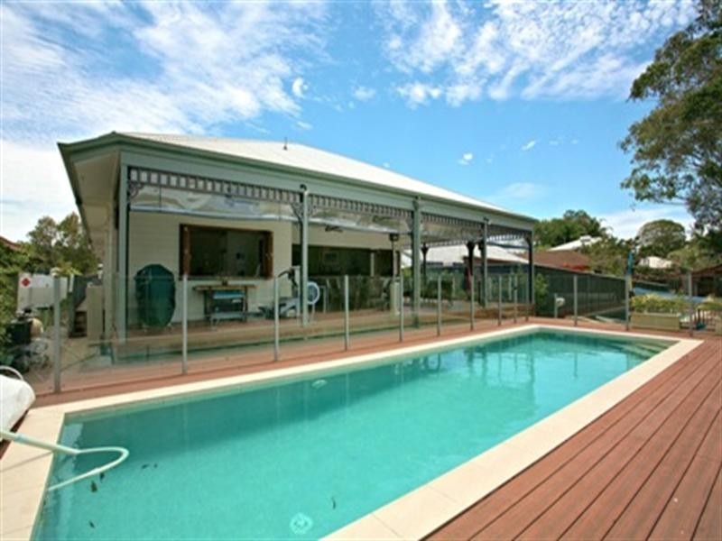 38 Whitsunday Drive, Currumbin Waters QLD 4223