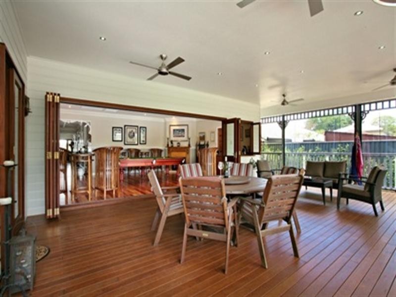38 Whitsunday Drive, Currumbin Waters QLD 4223