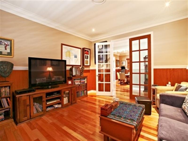 38 Whitsunday Drive, Currumbin Waters QLD 4223