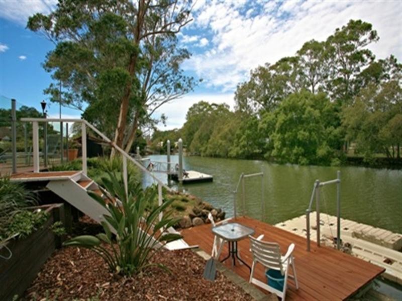 38 Whitsunday Drive, Currumbin Waters QLD 4223