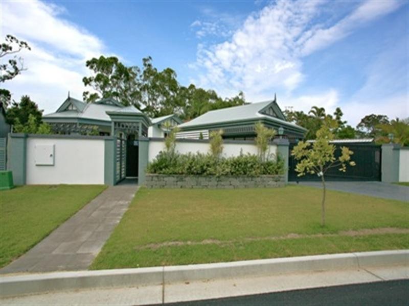 38 Whitsunday Drive, Currumbin Waters QLD 4223