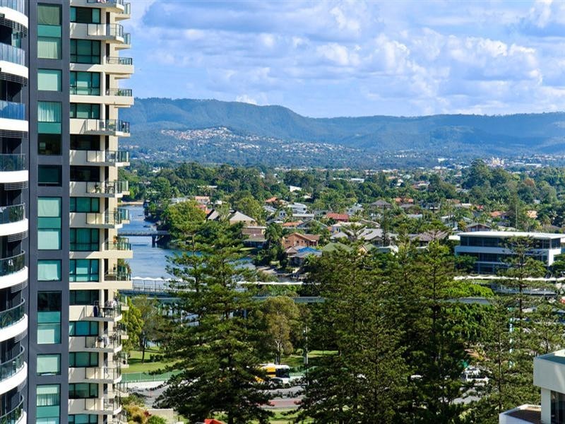 1008/4 Charles Avenue, Broadbeach QLD 4218