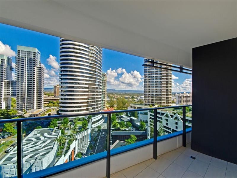 1008/4 Charles Avenue, Broadbeach QLD 4218