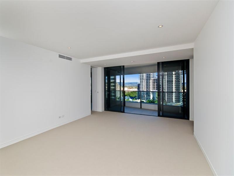 1008/4 Charles Avenue, Broadbeach QLD 4218